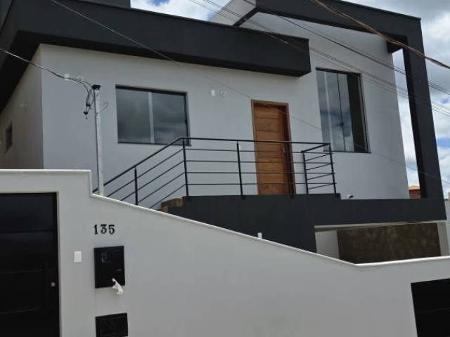 #144 - Casa para Venda em Itabirito - MG