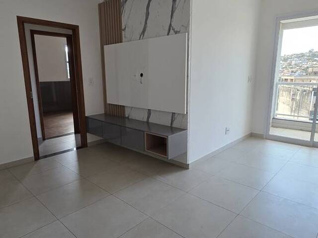 #174 - Apartamento para Locação em Itabirito - MG