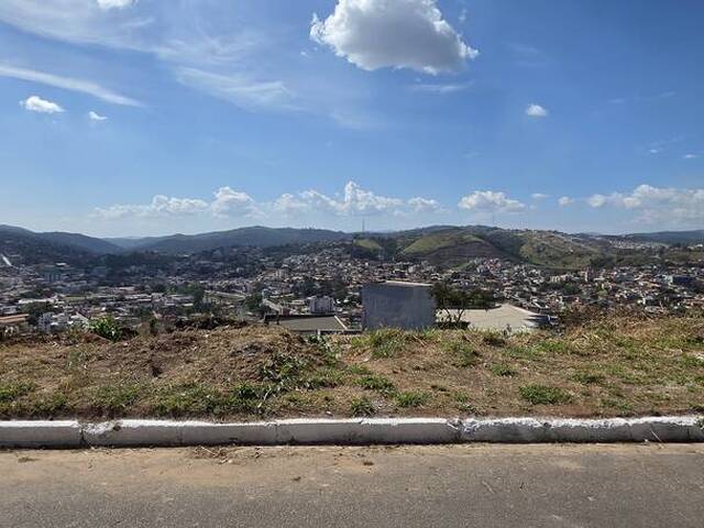 #182 - Lotes para Venda em Itabirito - MG